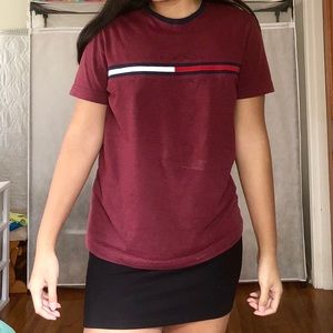 Tommy Hilfiger Tops - Tommy Hilfiger Tee Tommy Hilfiger Tops - Tommy Hilfiger Tee